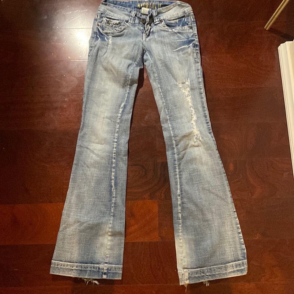 Hydraulic low waisted flare Y2K jeans. Cute vintage style size 0